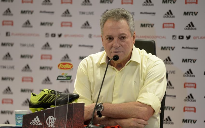 Abel Braga concede coletiva em retorno aos trabalhos no Flamengo