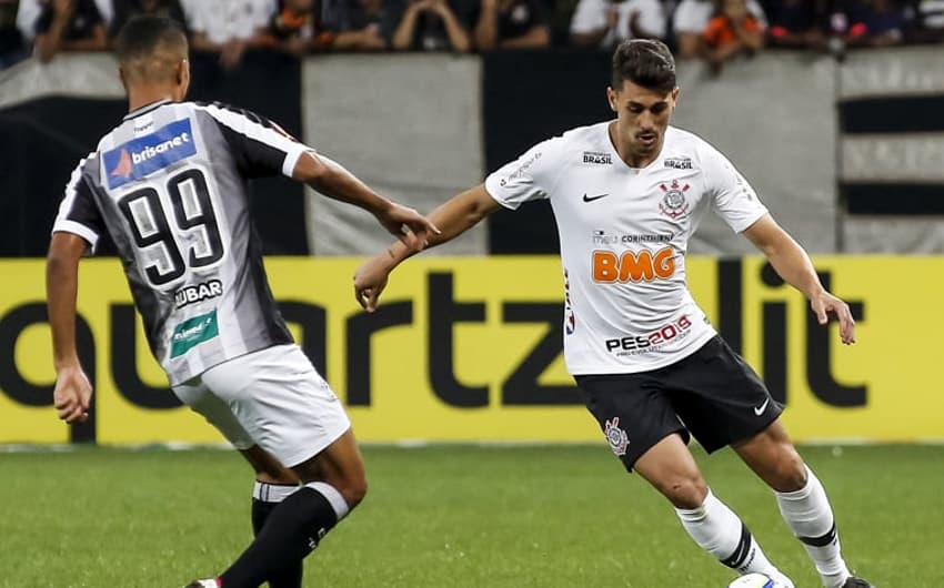 Corinthians x Ceará Danilo Avelar