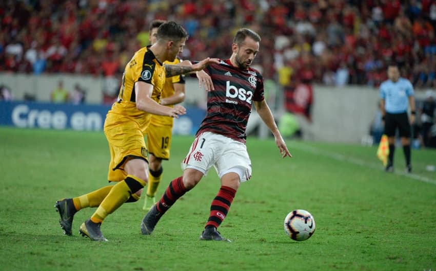 Flamengo x Peñarol Everton Ribeiro