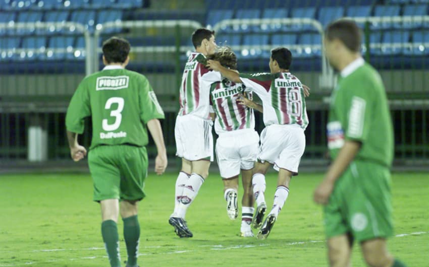 27 de outubro de 2004 - Fluminense 7 x 1 Juventude - Raulino de Oliveira - Brasileirão