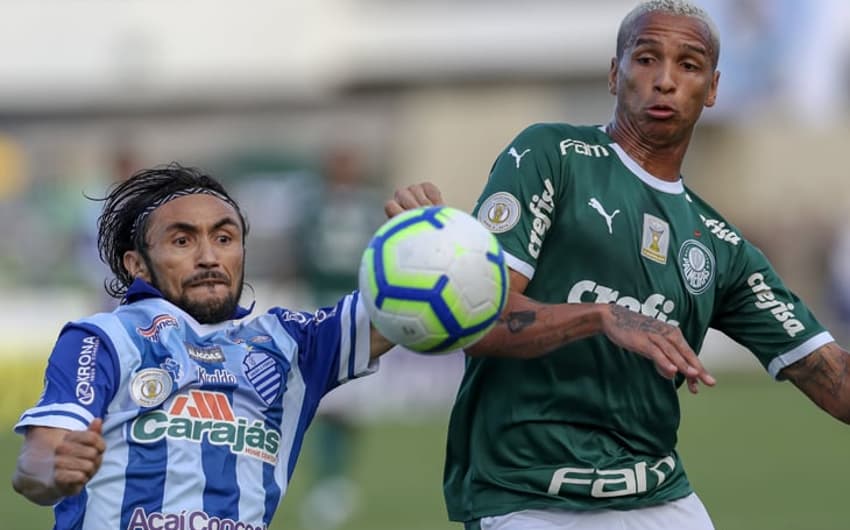 CSA x Palmeiras - Deyverson