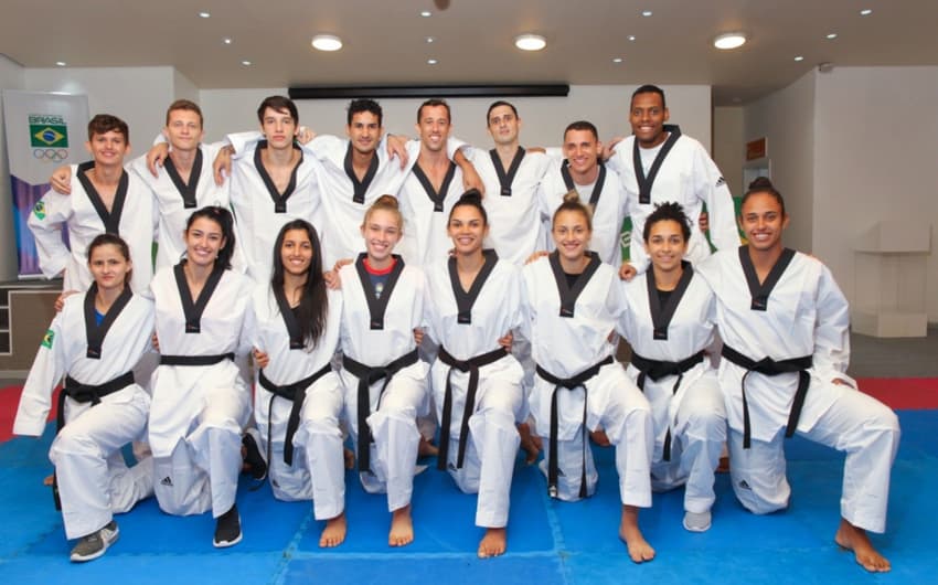 Seleção Brasileira de Taekwondo está em Manchester para a realização do Mundial (Foto: Divulgação/CBTKD)