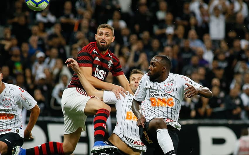Corinthians x Flamengo Manoel e Leo Duarte