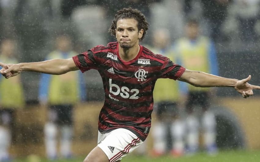 Willian Arão fez o gol da vitória do Flamengo sobre o Corinthians na noite desta quarta-feira. Veja a galeria L!&nbsp;