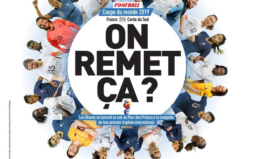 O "L'Equipe" destaca a seleção francesa e a expectativa em torno dela. O time da casa busca o primeiro título mundial.