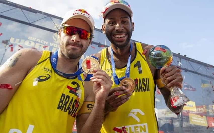 Evandro e Bruno Schmidt conquistaram o ouro na etapa da Polônia do Circuito Mundial