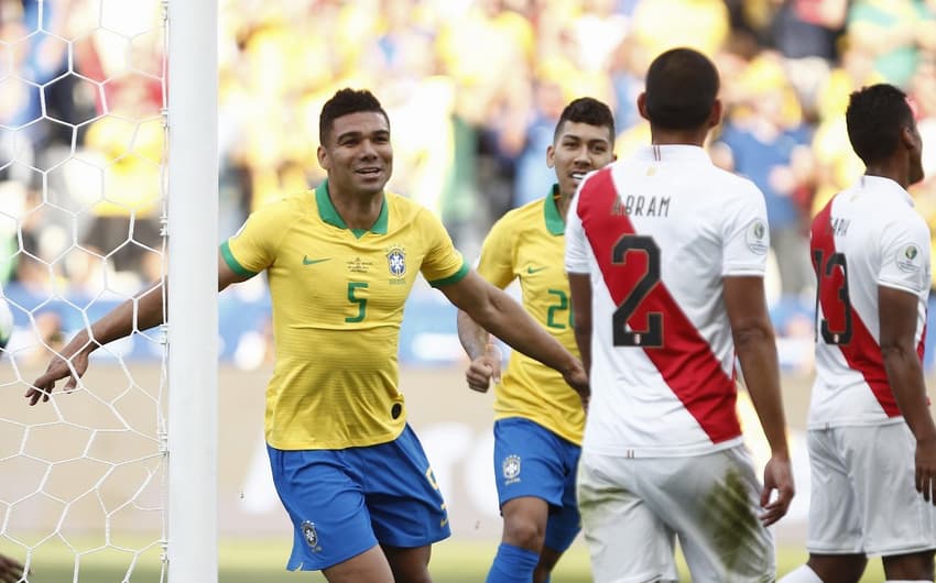 Brasil x Peru - Gol Casemiro