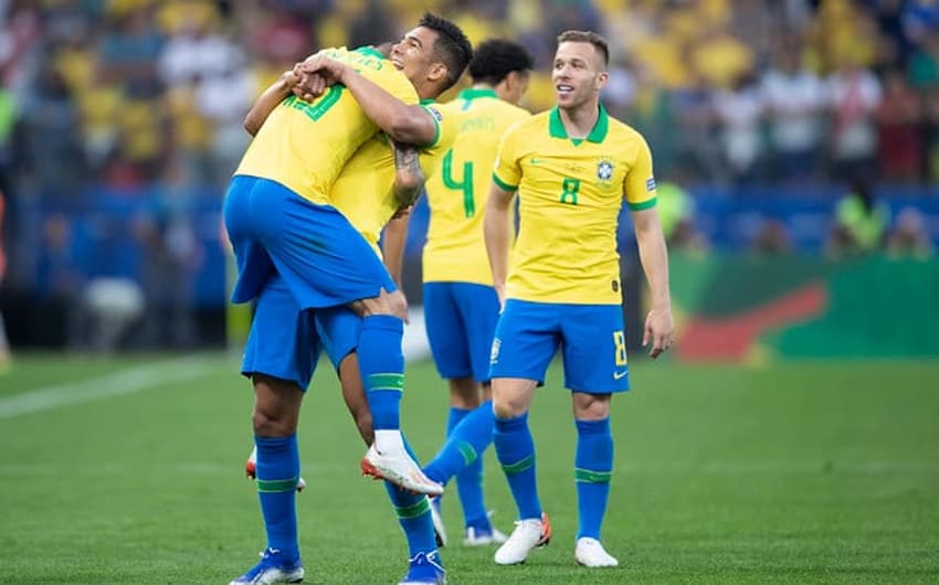 Brasil x Peru - Gol Casemiro