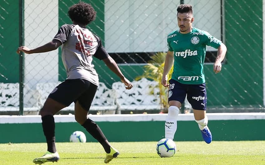 Willian jogo-treino Palmeiras
