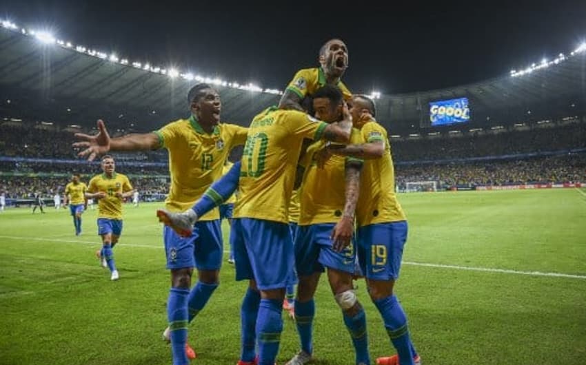 Confira a seguir a galeria especial do LANCE! com imagens da vitória do Brasil sobre a Argentina nesta terça-feira