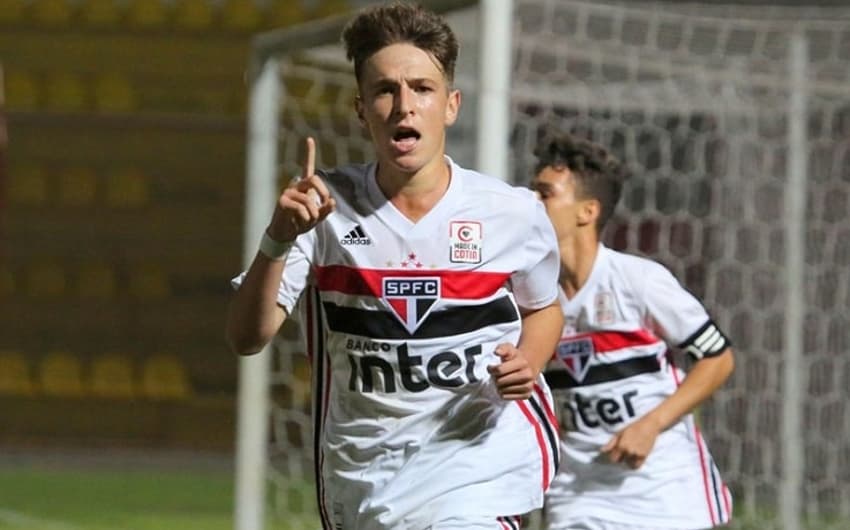 João Adriano - São Paulo sub-17