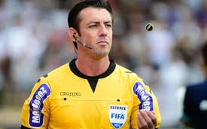 Raphael Clauss é tido como um dos melhores árbitros do futebol brasileiro no momento