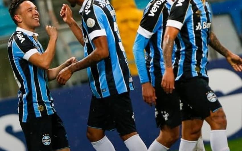 Grêmio 2 x 1 Vasco: as imagens da partida no Sul