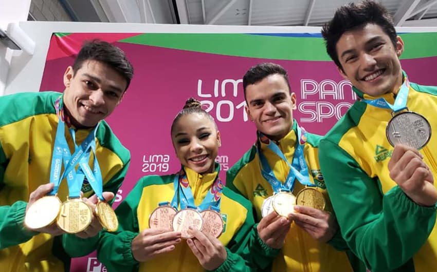 Oitavo dia de competição no Pan tem a ginástica brasileira como destaque, além do badminton garantindo sete medalhas de bronze. Confira o resumo do Time Brasil nesta quarta-feira de Jogos Pan-Americanos.