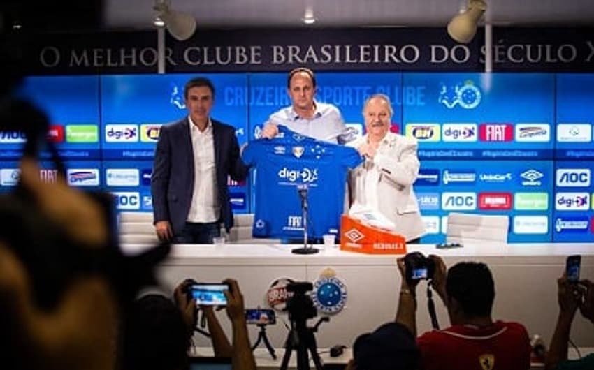 Rogério Ceni fica no Cruzeiro até o fim de 2020
