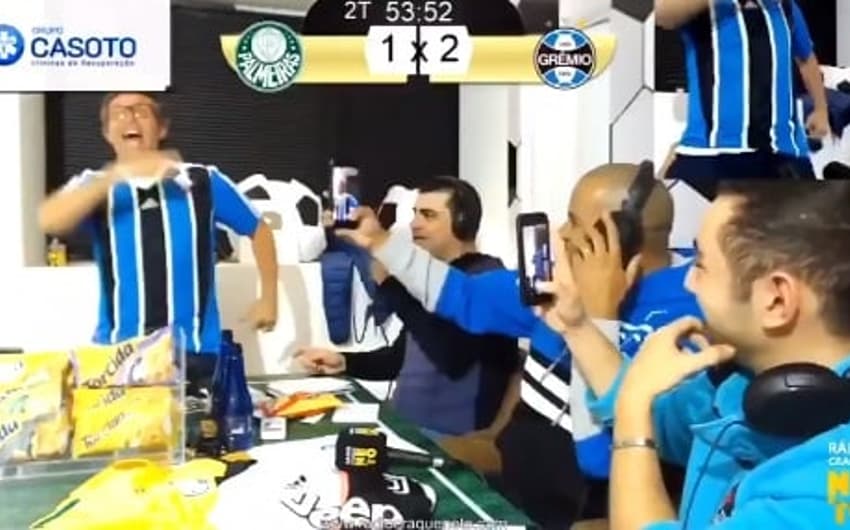 Neto comemora vitória do Grêmio sobre o Palmeiras