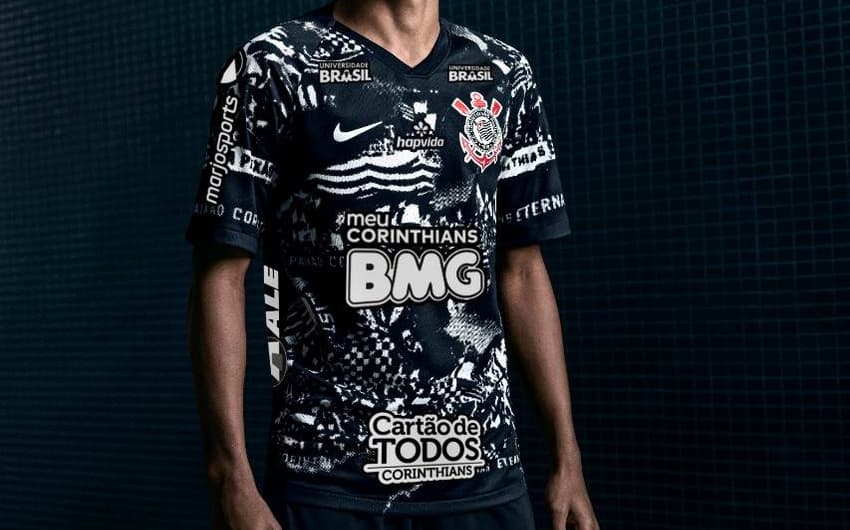 Patrocinadores terão suas marcas expostas em preto e branco na nova camisa do Corinthians