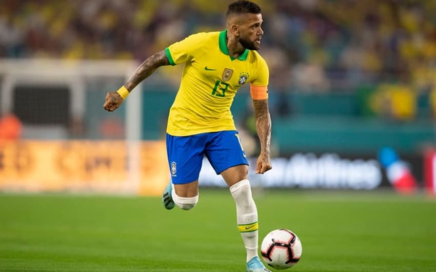Brasil x Colômbia - Daniel Alves