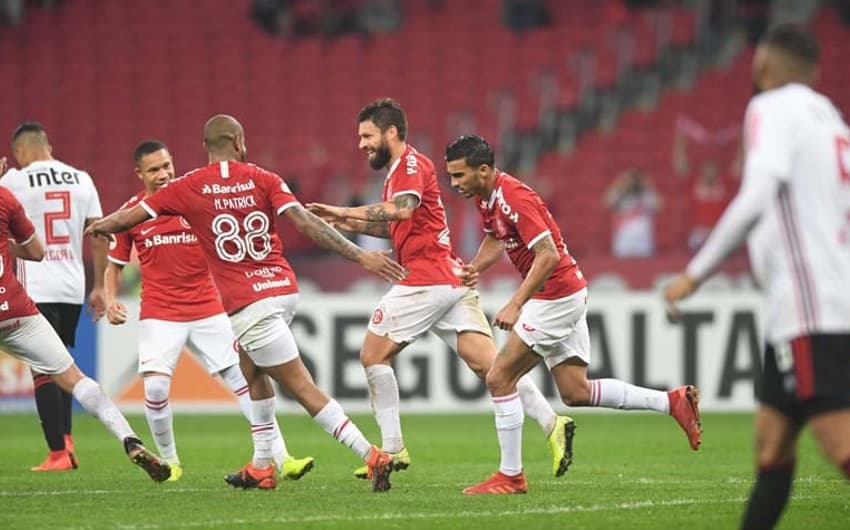 Internacional x São Paulo - Rafael Sóbis comemora seu gol