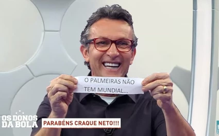 Neto provoca Palmeiras com bilhete em bolo de aniversário