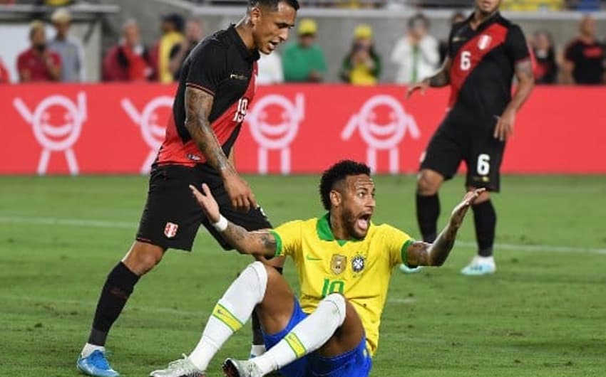 Neymar - Brasil x Peru