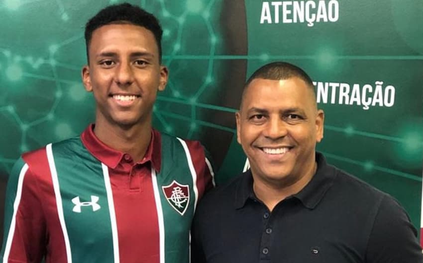 Marcão zagueiro sub20 Fluminense