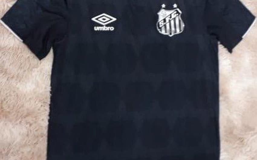 Nova camisa 3 do Santos vaza nas redes sociais
