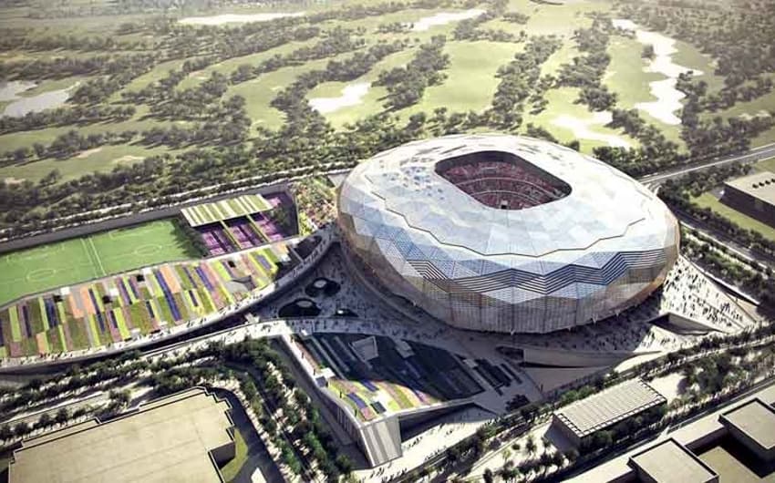 A Fifa anunciou nesta segunda-feira os estádios que serão utilizados no Mundial de Clubes 2019. E o local escolhido para a estreia do Liverpool, a disputa de terceiro lugar e a final do torneio é o Estádio da Cidade da Educação, que ainda está em construção em Doha, capital e cidade mais populosa do Qatar.&nbsp;