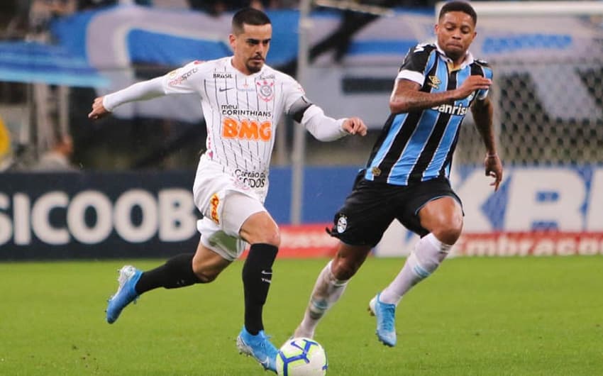 Grêmio x Corinthians - Fagner e André