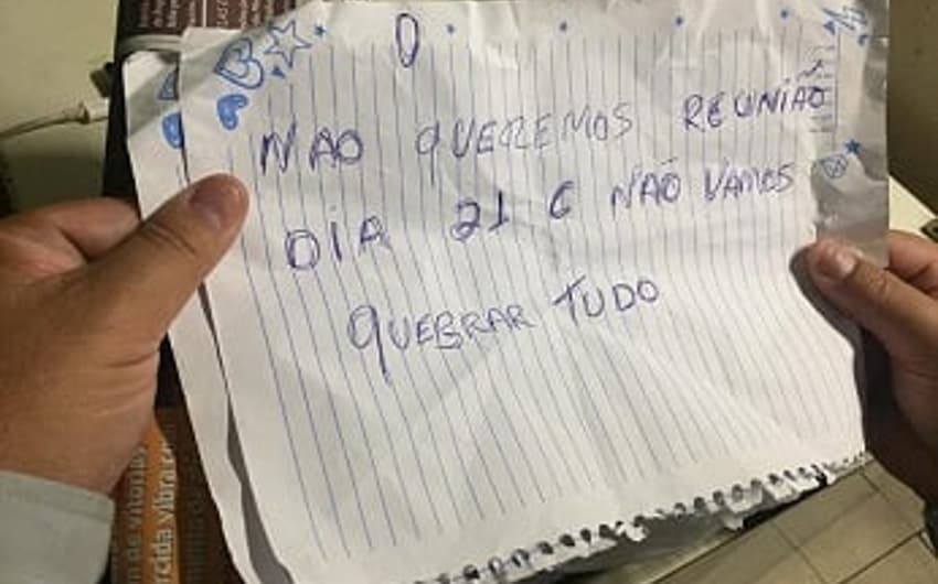 O hotel, que fica na região central de BH, emitiu nota afirmando que não se sente seguro em abrigar o encontro de conselheiros do Cruzeiro, que estava marcado para o dia 21 de outubro