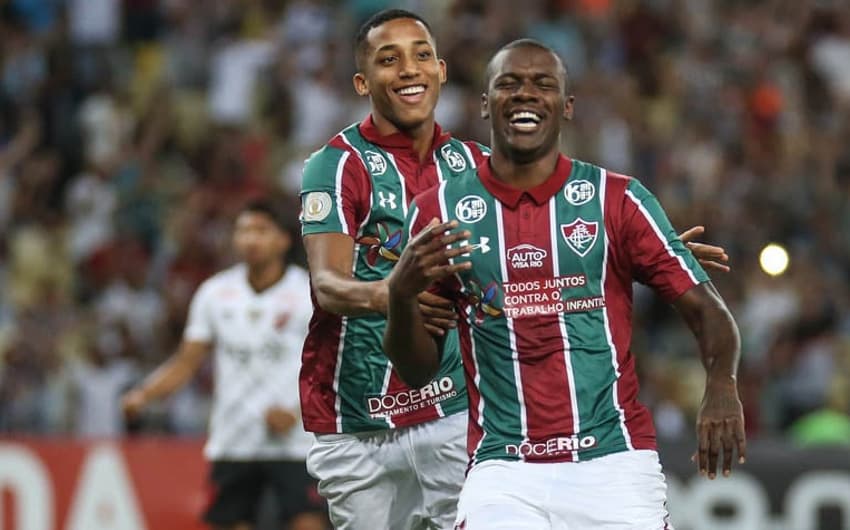 Fluminense x Athletico-PR - João Pedro e Frazan comemorando o gol do Flu