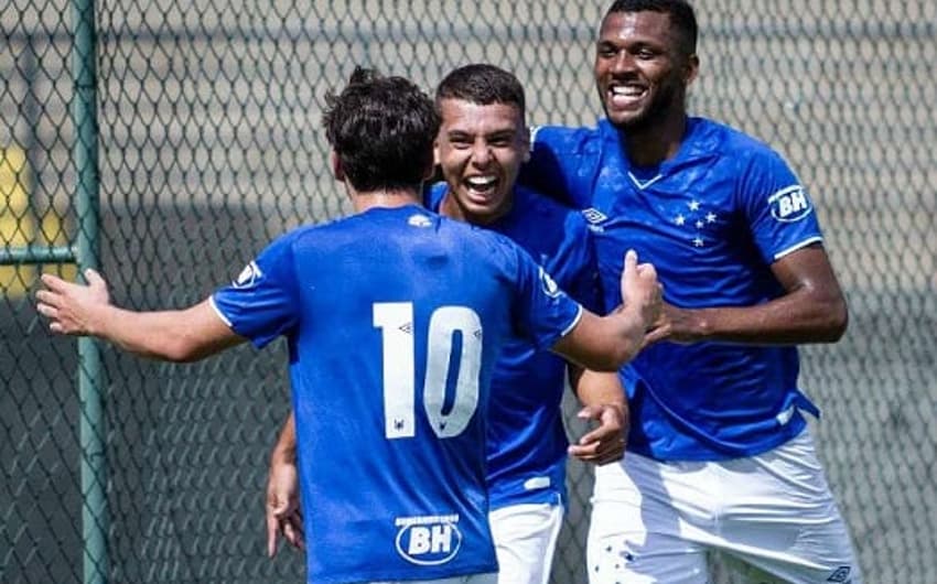 Vinicius Popó marcou o seu quinto gol no Brasileiro Sub-20, dando a vitória ao time azul