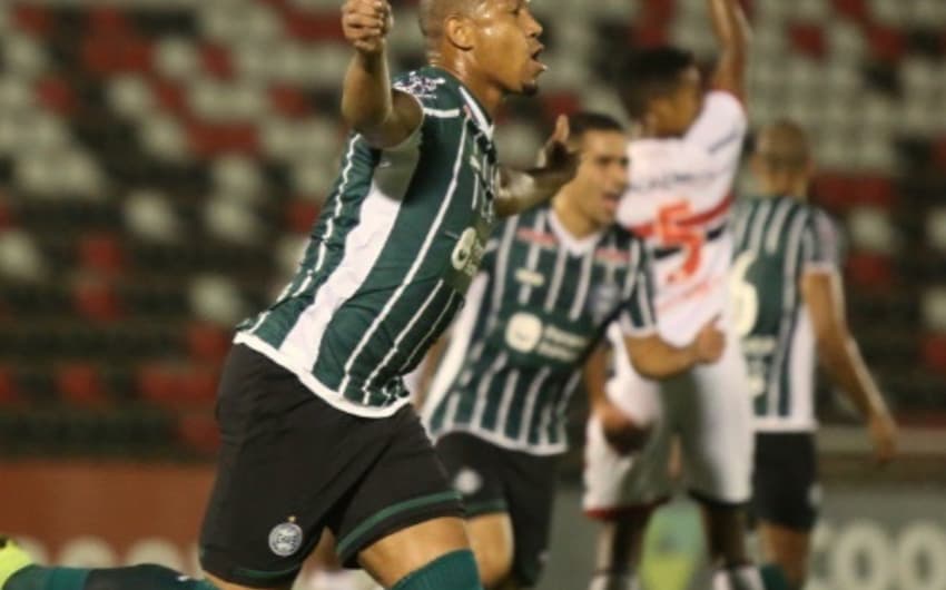 Botafogo-SP x Coritiba