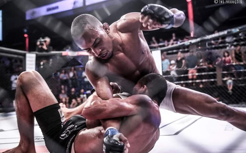 Tizil é uma das promessas do MMA brasileiro (Foto TW5 produções)