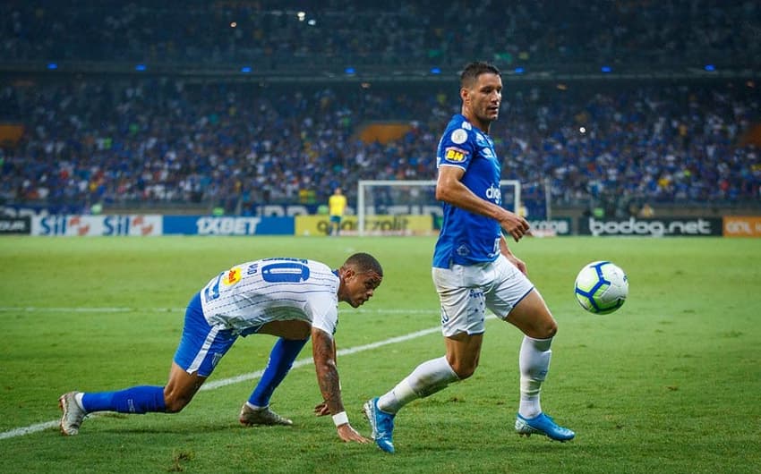 Cruzeiro x Avaí - Disputa