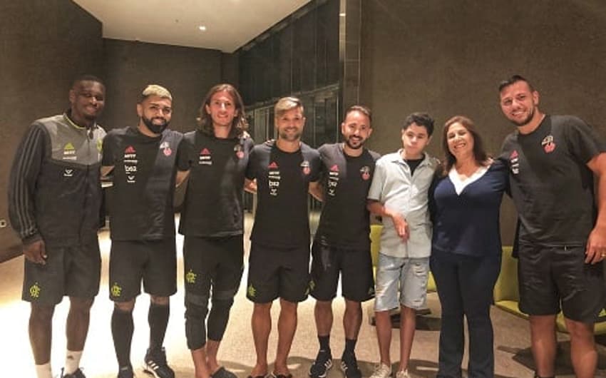 Jogadores Flamengo e Nickollas Grecco