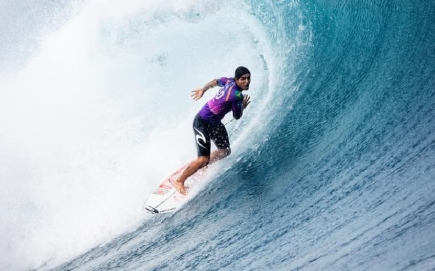 O brasileiro Gabriel Medina em ação na etapa do Taiti do Circuito Mundial de surfe (Crédito: WSL/Divulgação)