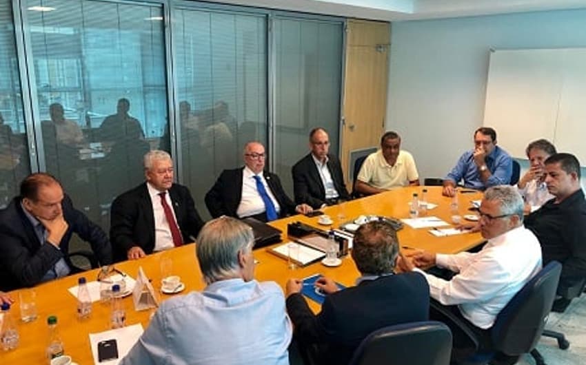 O novo conselho gestor do Cruzeiro se reuniu pela primeira vez para definir as ações de 2020