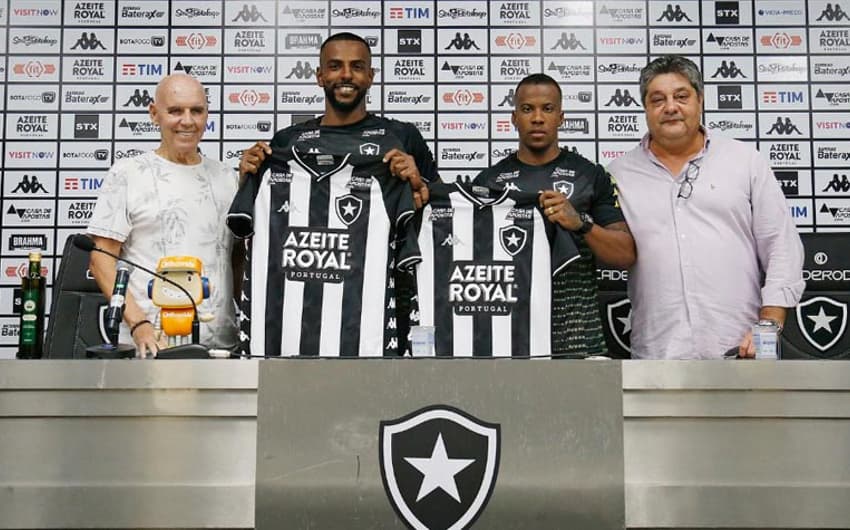 Treino do Botafogo no Estadio Nilton Santos