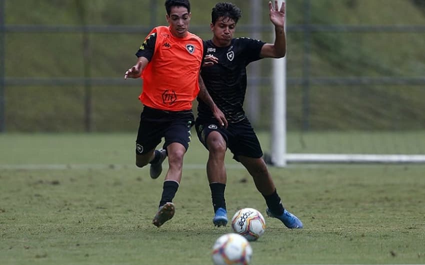 Hugo e Diego Ayres - Botafogo