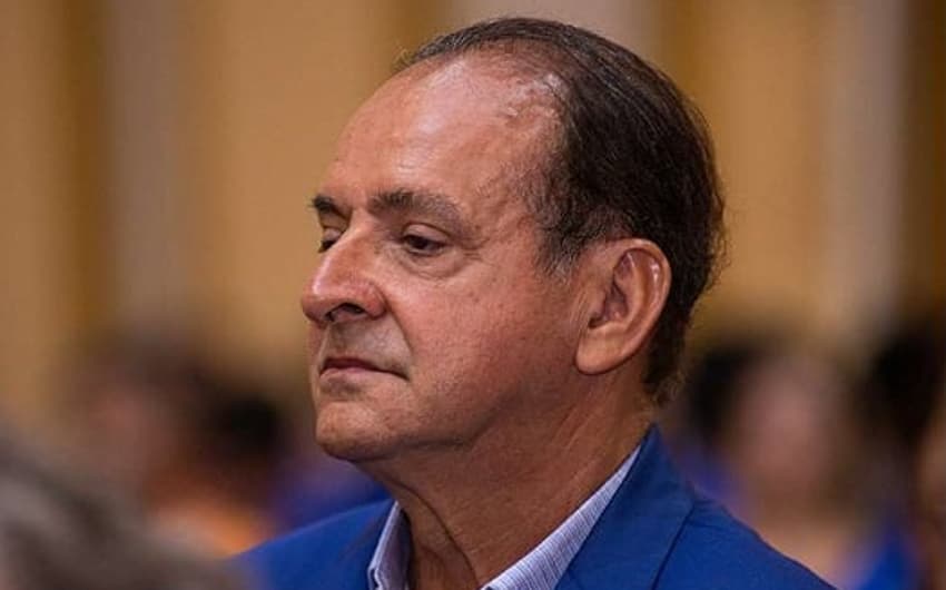 Saulo Fróes diz que teme até outro rebaixamento da Raposa caso as dívidas na FIFA estejam quitadas