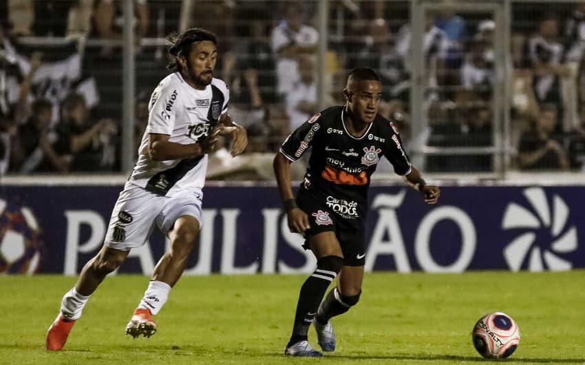 Madson fez apenas quatro jogos oficiais nesta temporada com a camisa do Corinthians