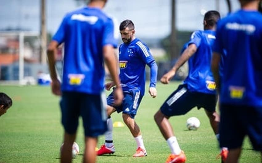Robinho está no fim de sua recuperação e vai reforçar o Cruzeiro