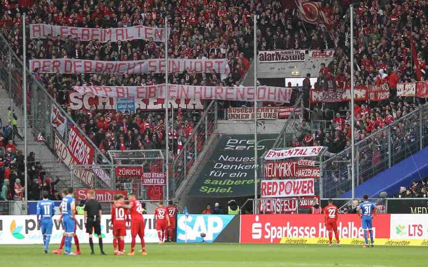 Bayern x hoffenheim - Protestos
