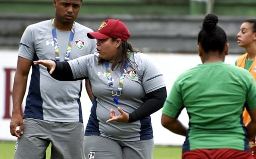 Thaissan Passos - treinadora do Fluminense feminino