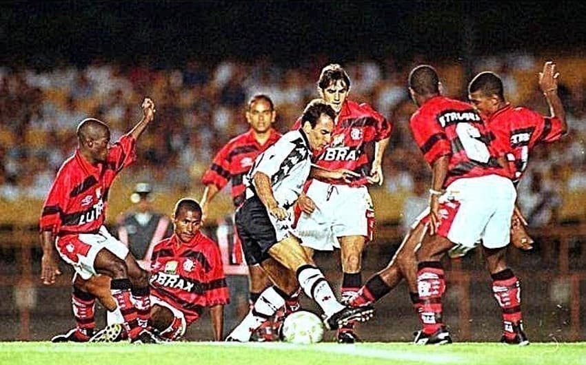 Edmundo x Flamengo - 1997
