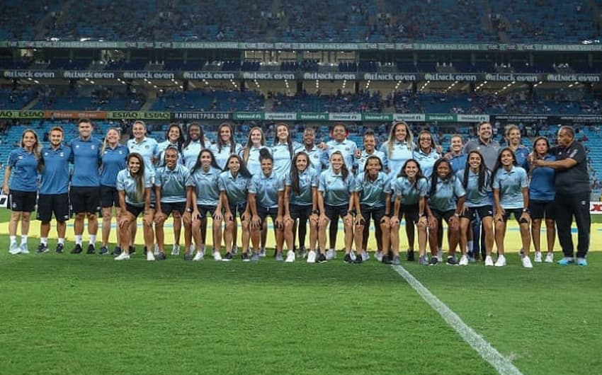 Elenco feminino do Grêmio, as Gurias Gremistas