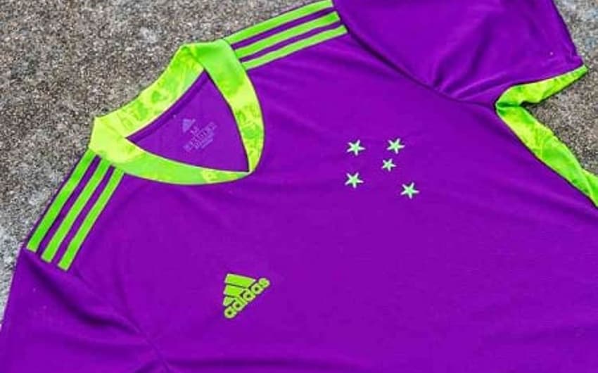 A Adidas lançou um novo modelo da camisa de goleiro para a Raposa