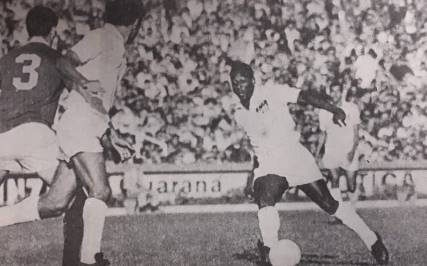 Pameiras 1 x 3 Santos - Campeonato Paulista de 1968