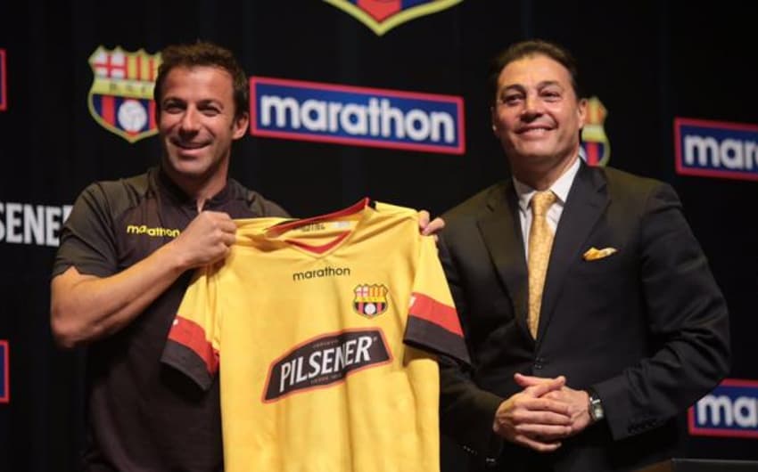 Del Piero com a camisa do Barcelona de Guayaquil